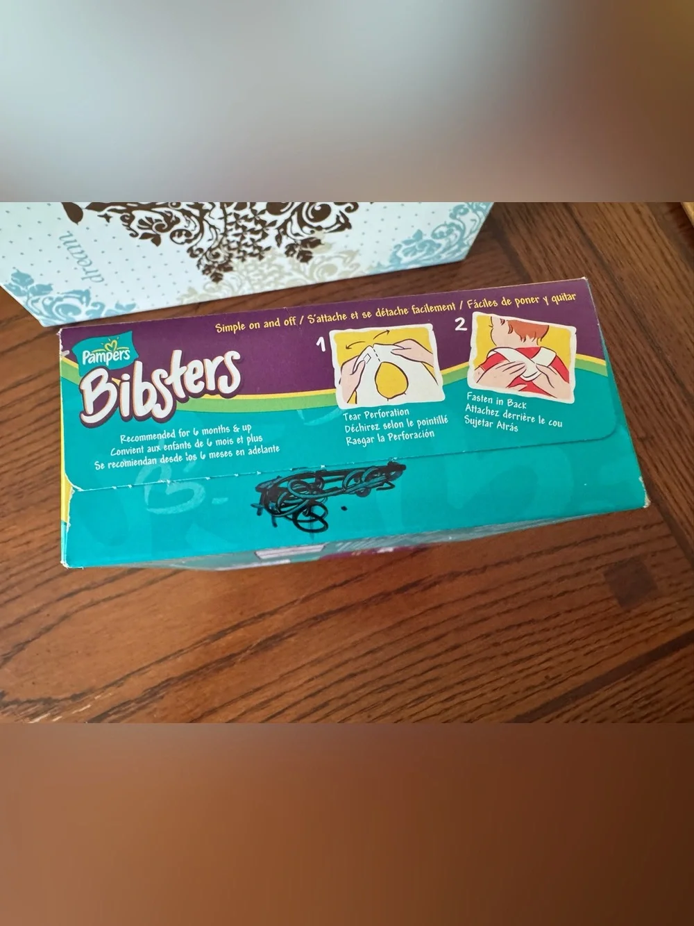 NEW Bibsters Large Disposable Bibs 6 Month+ Pampers 20 Count Sesame Street